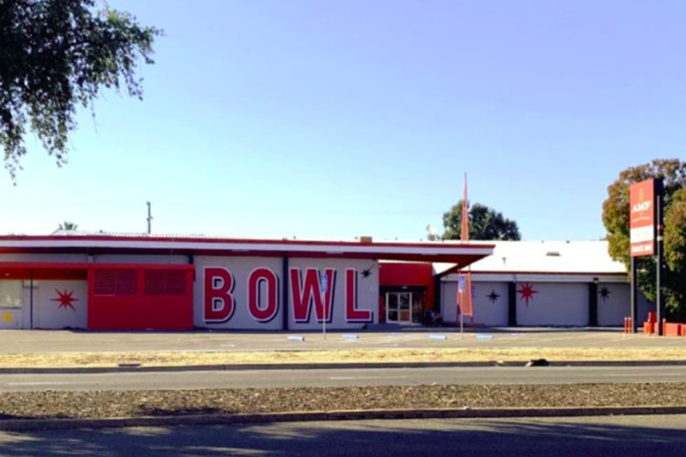Historic Status Granted to Iconic Former AMF Land Park Lanes in Sacramento