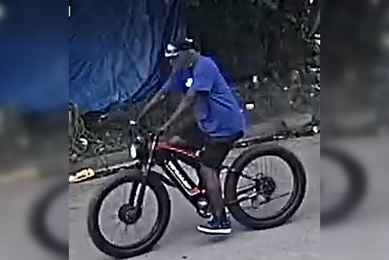 Houston Police Seek Persons of Interest in Fatal Shooting on Rosalie Street