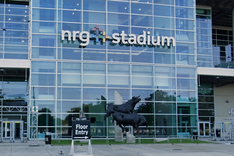 Houston Voters Rally Behind Major Sports and Entertainment Upgrades, Eyeing World Cup and Theme Park Ventures