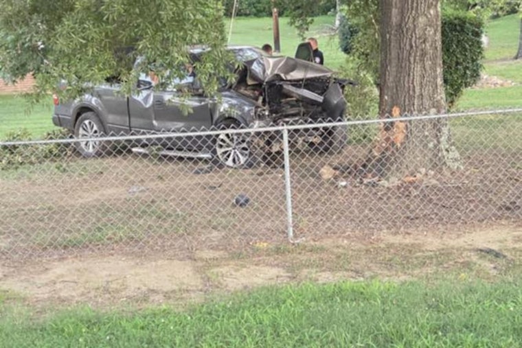 Huntersville and Concord Firefighters Swiftly Rescue Entrapped Driver After High-Speed Collision with Tree