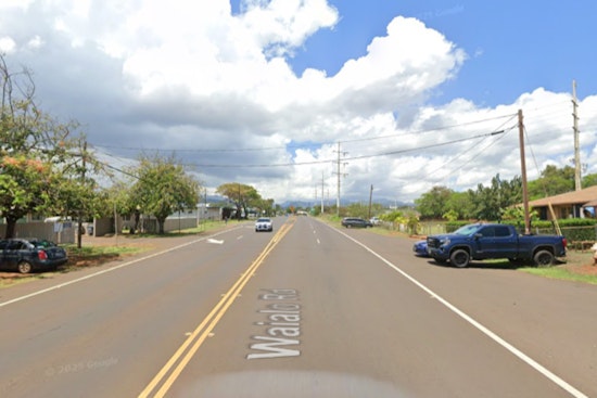 Kaua‘i Firefighters Tackle Waialo Road Blaze, One Displaced, No Injuries Reported