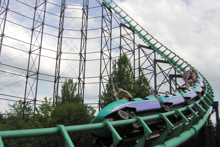Kennywood Park Guest Struck by Flying Cellphone on Phantom's Revenge Coaster
