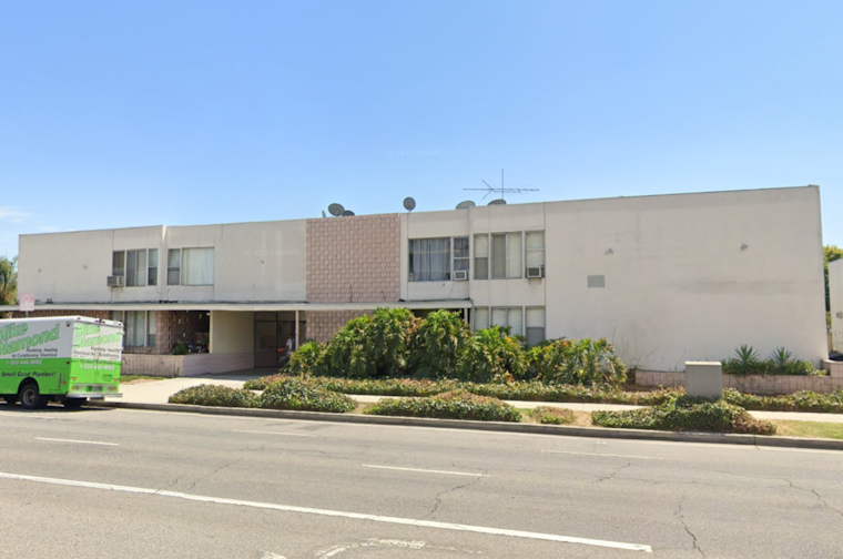 LAFD Douses North Hollywood Apartment Fire in 13 Minutes, No Significant Injuries Reported