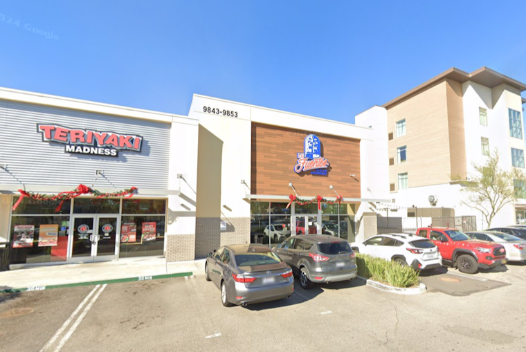 LAFD Quick Response Extinguishes Strip Mall Oven Fire in Chatsworth, No Injuries Reported