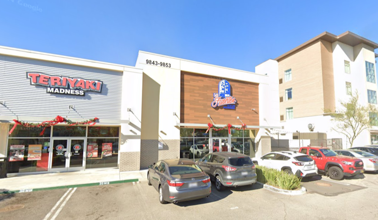 LAFD Quick Response Extinguishes Strip Mall Oven Fire in Chatsworth, No Injuries Reported