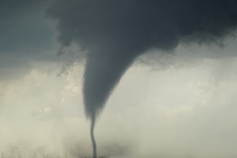 Landspout Tornado Sighted in Eastern Colorado Amid Severe Weather Conditions