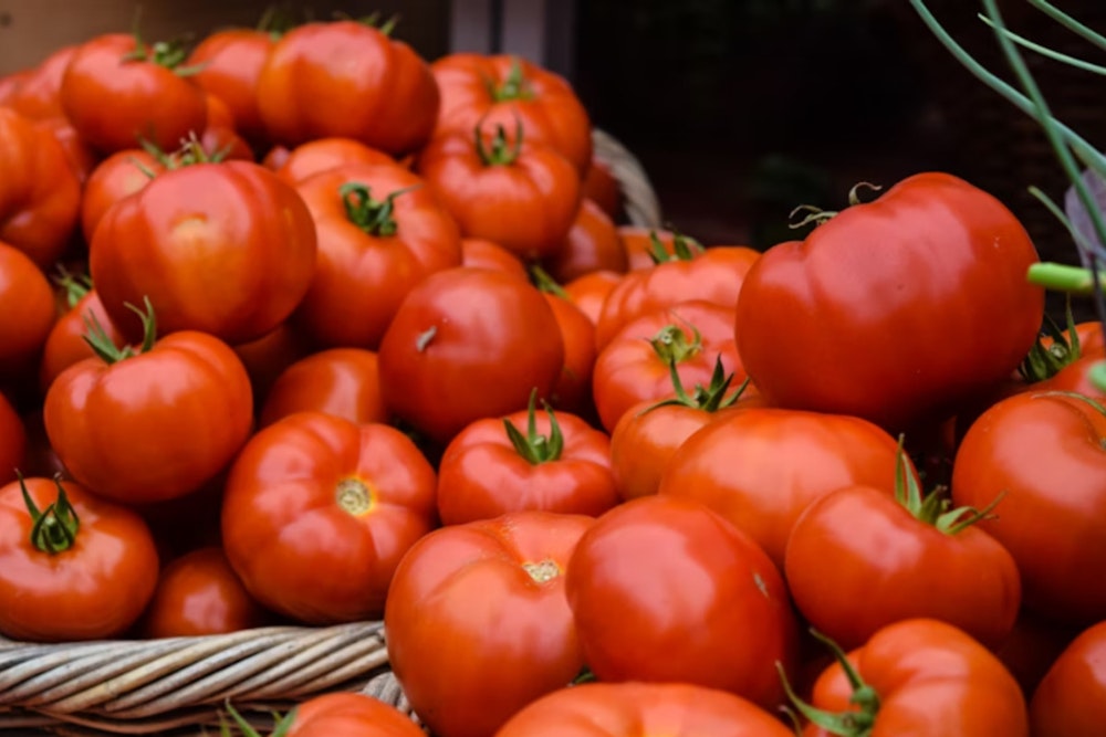 Las Vegas Restaurants Brace for Impact as U.S. Slaps 20.91% Tariff on Mexican Tomato Imports