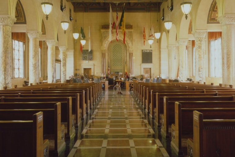 Los Angeles City Council Bans Racial and Gender Slurs in Meetings Amidst First Amendment Concerns