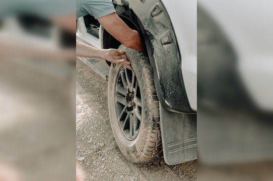 Los Angeles Communities Plagued by Spree of Driver's Side Tire Thefts, Residents Rally to Aid Investigation