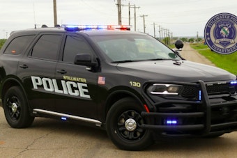Lost Child Safely Reunited with Family in Stillwater Following Swift Community and Police Response