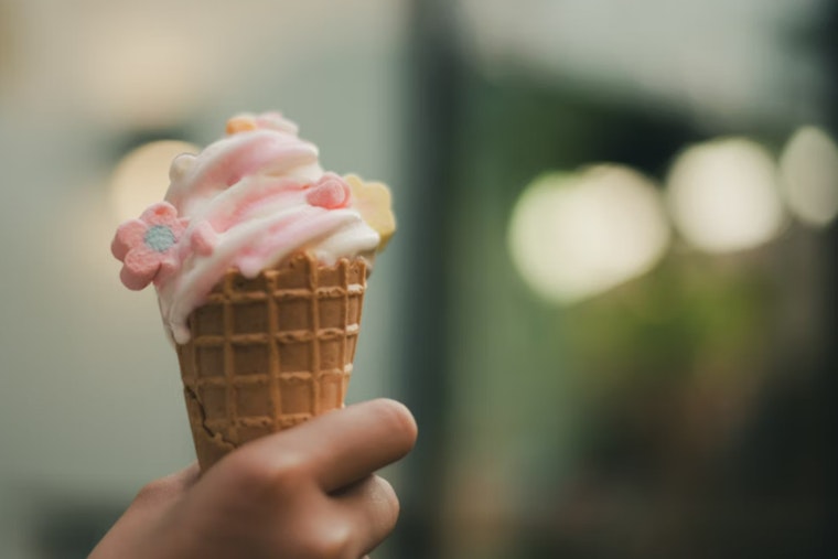 Major U.S. Ice Cream Brands Commit to Eliminating Artificial Colors in Support of Trump's MAHA Initiative