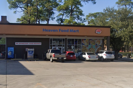 Man Fatally Shot After Verbal Dispute Outside Houston Convenience Store, Police Seek Gunman