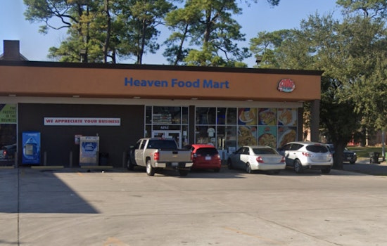 Man Fatally Shot After Verbal Dispute Outside Houston Convenience Store, Police Seek Gunman