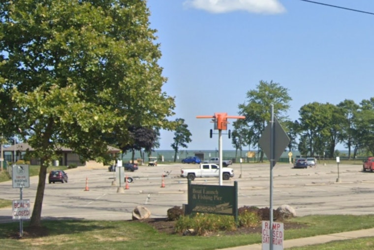 Man Pronounced Dead After Boat Capsizes in Lake Erie Near Avon Lake