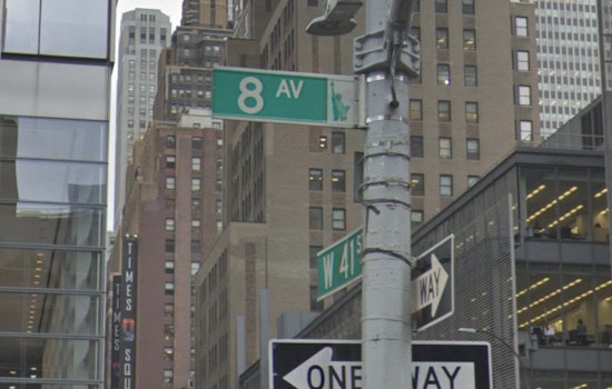 Man Stabbed in Daylight Altercation Near New York's Port Authority as Suspect Remains at Large