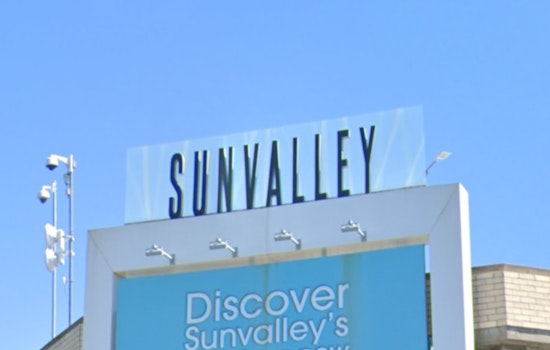 Masked Suspects Launch Smash-and-Grab Heist at Contra Costa's Sunvalley Mall, Employee Injured