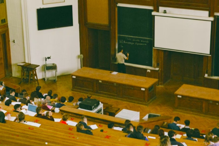 Massachusetts Governor Maura Healey Advocates for Ban on Cellphones in Public Schools to Foster Distraction-Free Learning