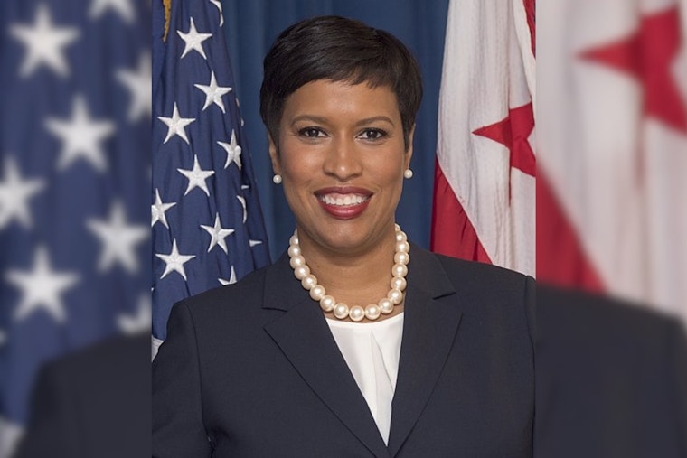 Mayor Bowser Hosts Crucial Roundtable on Tipped Workers' Wage Initiative in Washington, D.C.