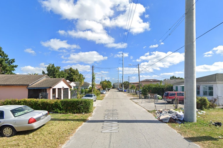 Miami Firefighters Rapidly Extinguish Blaze at Abandoned House on Northwest 17th Avenue