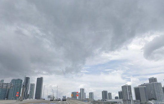 Miami Forecasts a Week of Showers with Brief Sunny Spells Amid Heat Advisory