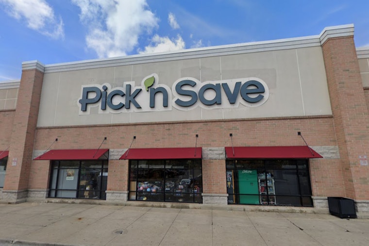 Milwaukee's Metcalfe Park Residents Unite Against Local Pick 'n Save Closure Amid Concerns Over Food Access