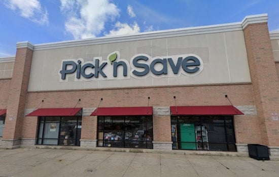 Milwaukee's Metcalfe Park Residents Unite Against Local Pick 'n Save Closure Amid Concerns Over Food Access