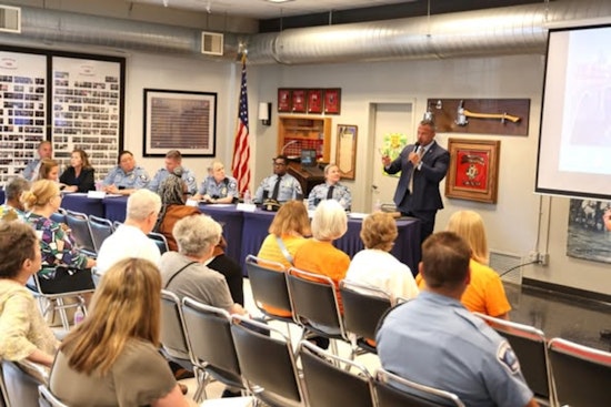 Minneapolis Police Engage in Community Dialogue at Northeast MSTAT Meeting