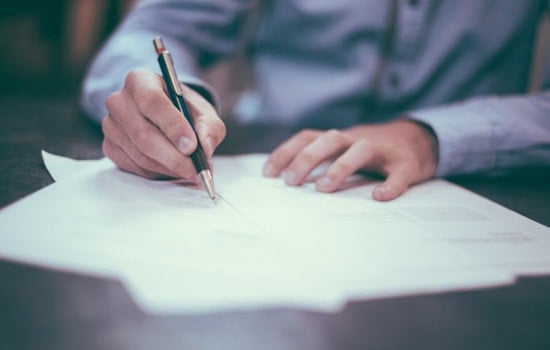 Missouri Governor Kehoe Signs Sweeping Tax Cuts and Pro-Business Legislation to Boost State Economy
