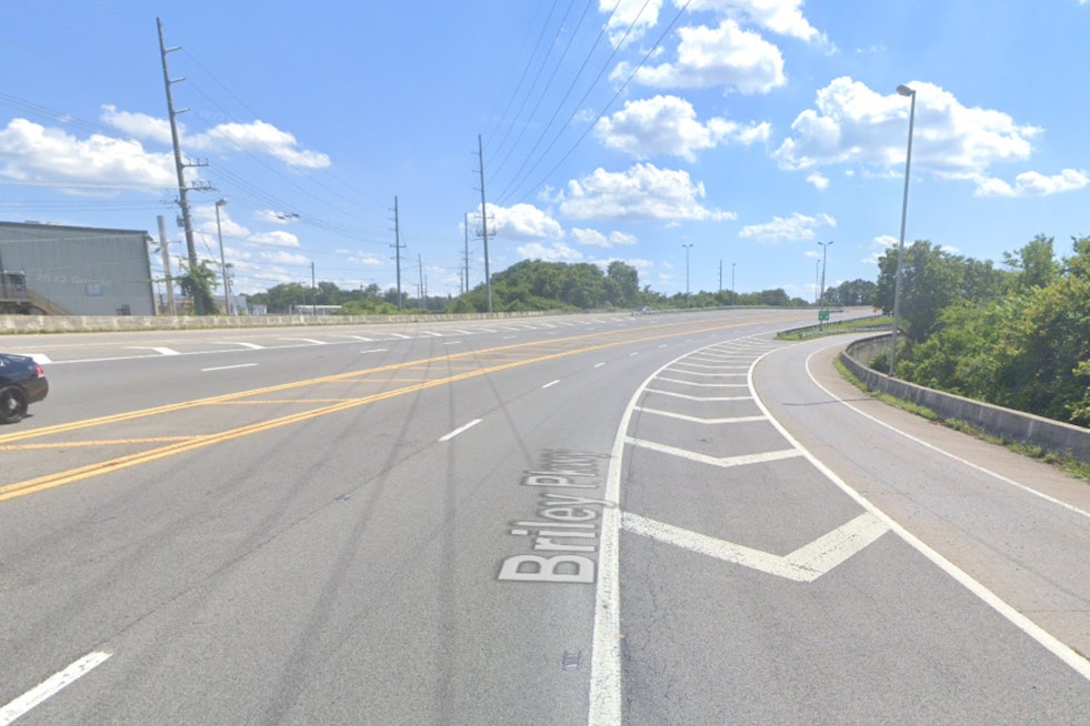 Multi-Vehicle Crash Closes Briley Parkway Near Nashville Airport, Causes Major Traffic Disruption