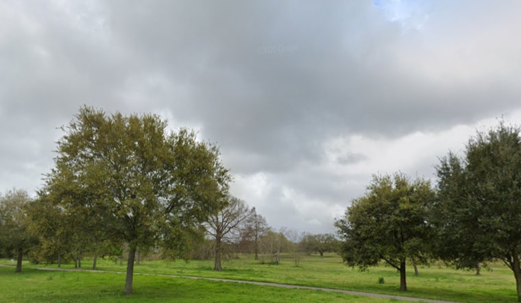 New Orleans Braces for Possible Showers and Thunderstorms as Seasonal Heat Persists