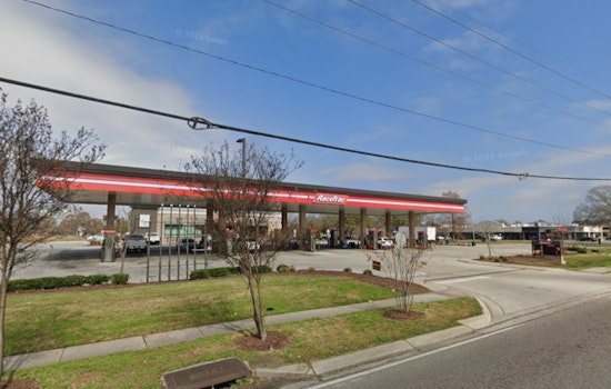 New Orleans Police Launch Homicide Investigation After Man Found Shot Dead Near Algiers Gas Station