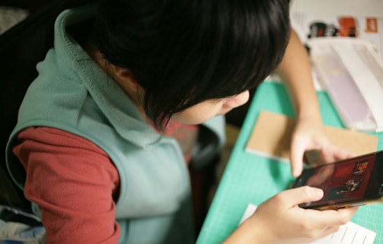New York City Bans Student Use of Personal Devices in Schools to Minimize Distractions