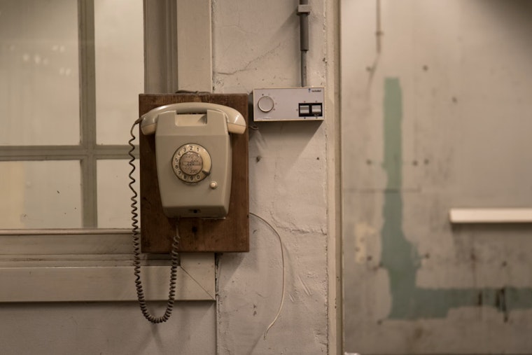 New York State to Offer Free Phone Calls for Prisoners, Alleviating Financial Strain on Families
