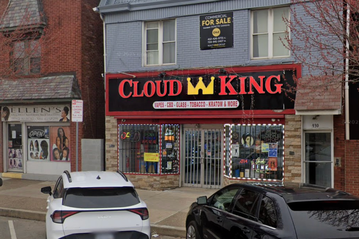 No Injuries Reported as SUV Smashes into Pittsburgh Vape Shop on