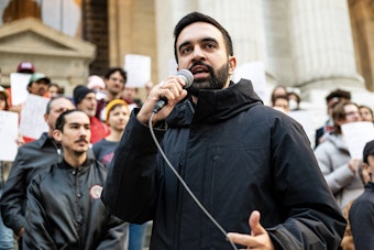 NYC Mayoral Candidate Zohran Mamdani Bridges Ideological Gap, Winning Over Asian American Trump Supporters Amid Smear Claims