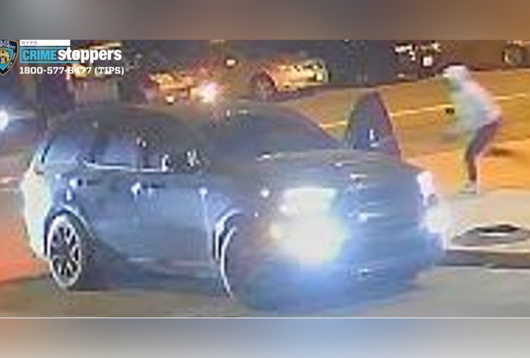 NYPD Hunts for Armed Robbery Suspects Involved in Two Violent Incidents in the Bronx