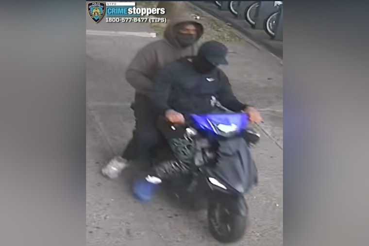 NYPD Seeks Public's Help to Find Suspects in Daylight Armed Robbery in Queens