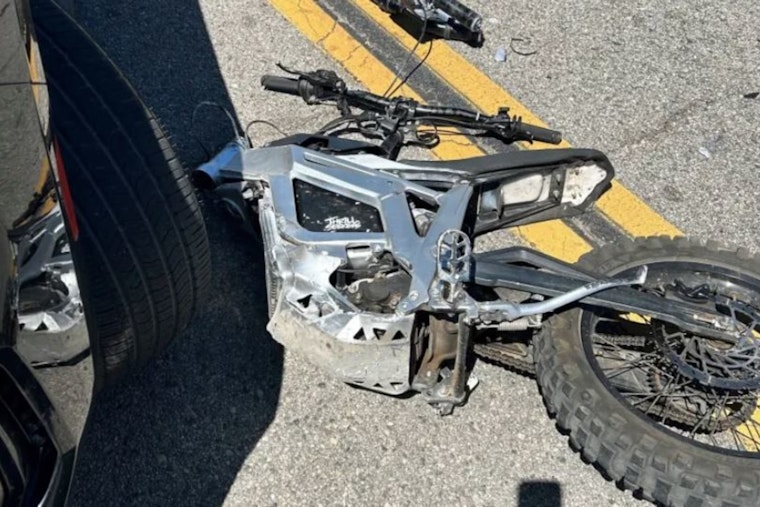 Oak View High-Speed Electric Motorcycle Pursuit Ends in Crash and Felony Arrests