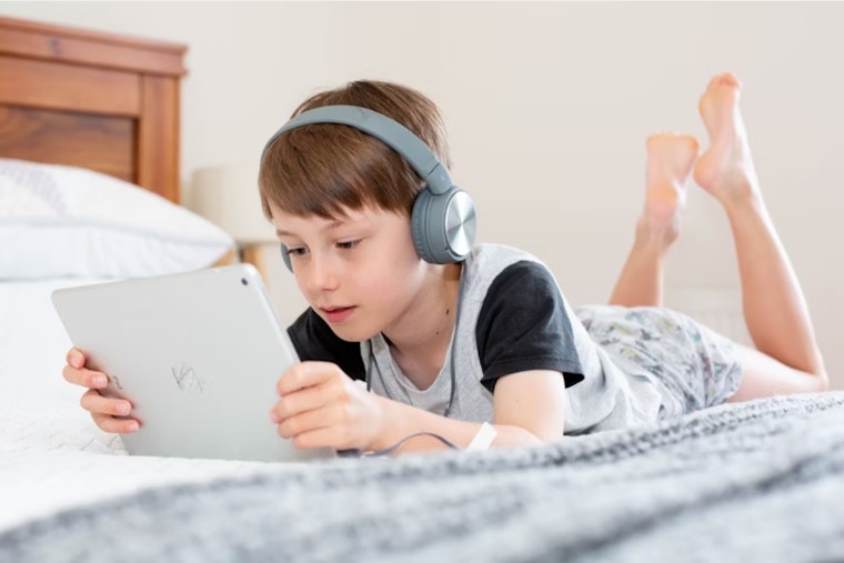 Ohio State University Study Finds Educational Media Increases Reading Time for First Graders