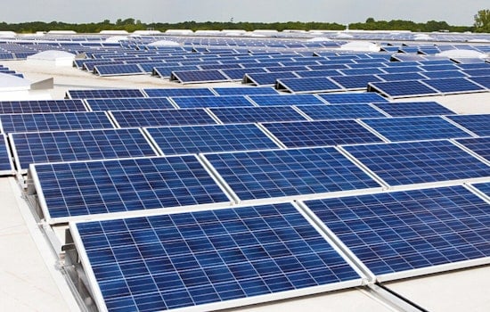 Oregon Advances Clean Energy Resilience as Governor Kotek Enacts Microgrid Technology Legislation