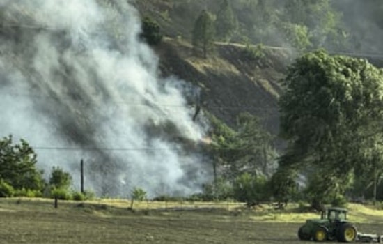 Oregon Governor Declares State of Emergency as Wildfires Impact Road Safety, Officials Urge Preparedness for Travelers