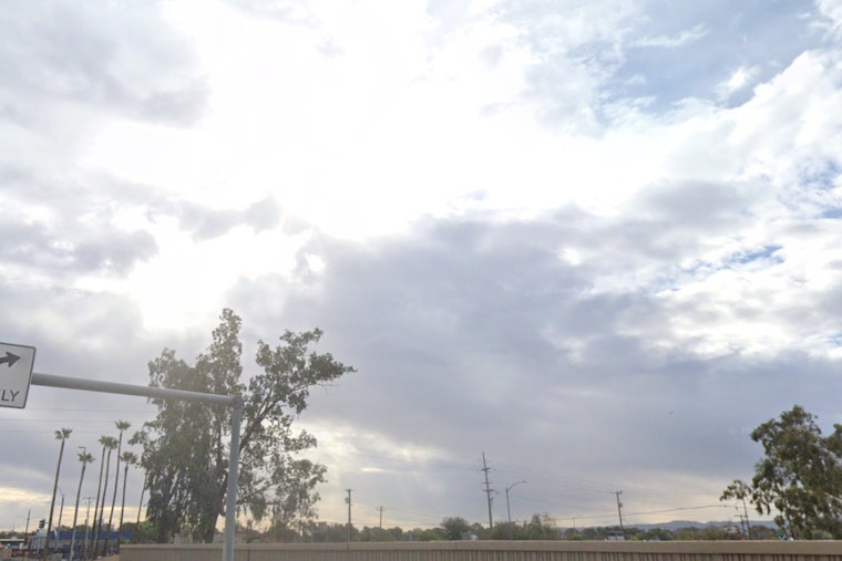 Phoenix Braces for Mixed Weather, Sunny Skies and Sporadic Showers Ahead