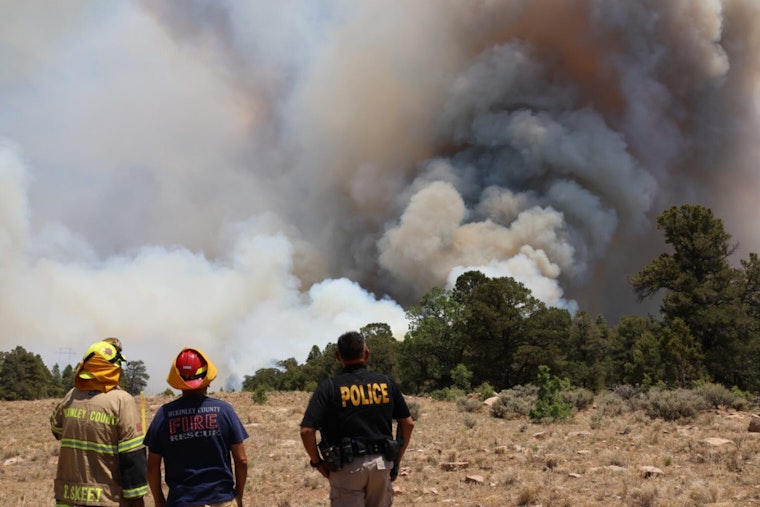 Phoenix Indian Center Mobilizes Support for Oak Ridge Fire Victims Near Navajo Nation Capital