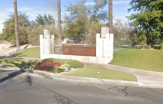 Phoenix's JW Marriott Desert Ridge Resort Lights Up the Season with 'Jingle at JW' Festivities