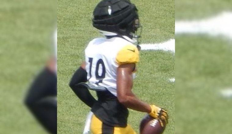 Pittsburgh Steelers' Calvin Austin III Hosts Inaugural STEAM Camp for Memphis Youth