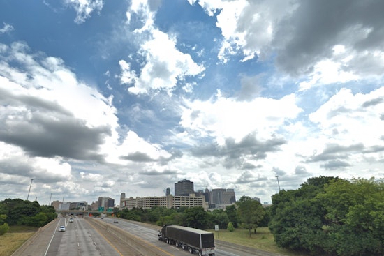 Pleasant 81°F and Blustery in Detroit Today, with Weekend Thunderstorms Expected