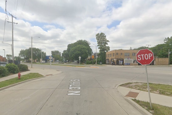 Police Chase Ends in Tragedy as Pedestrian Killed by Reckless Driver in Milwaukee