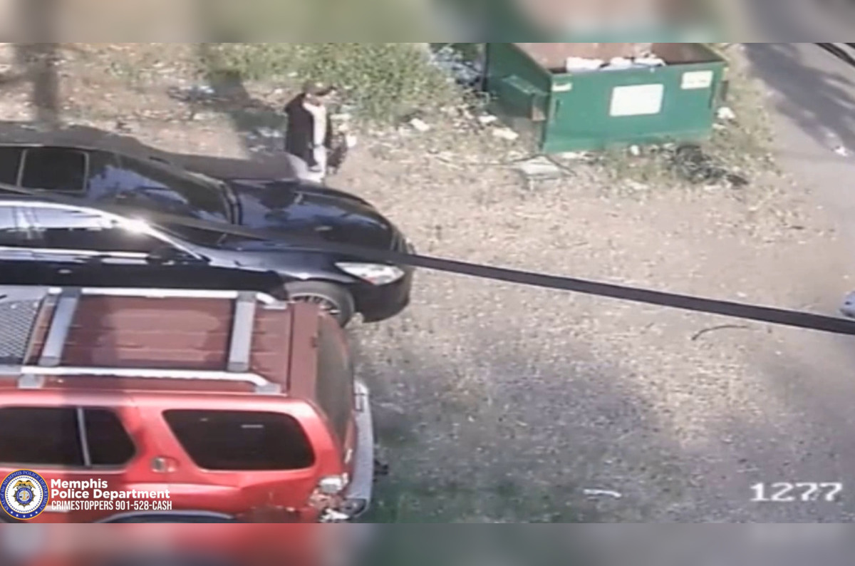 Police Search for Suspect in Armed Carjacking at Memphis Gas Station