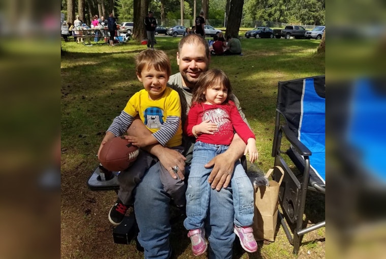 Port Orchard Community Mourns as Father and Daughter Die in Devastating House Fire
