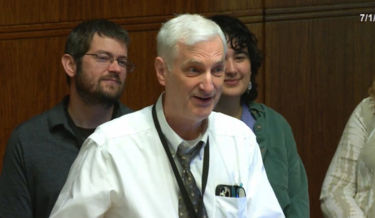 Ramsey County Board of Commissioners Pays Tribute to Longtime Library Advocate Chuck Wettergren for Pioneering Digital Equity